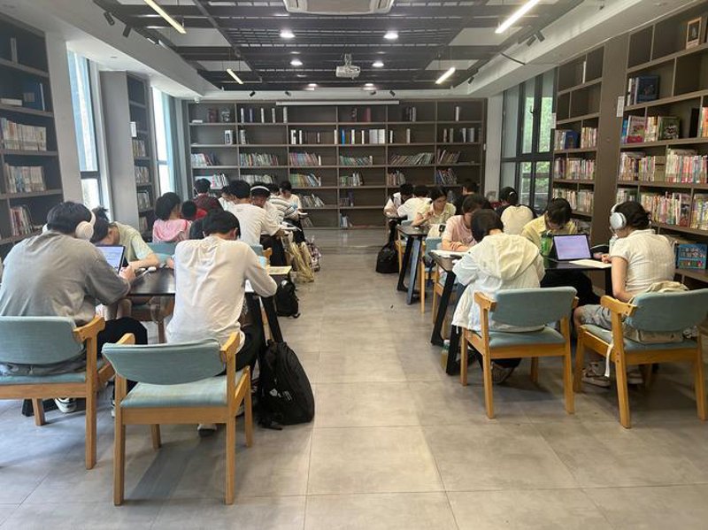 教辅教材市场动态解析：迎接新学期的学习助手